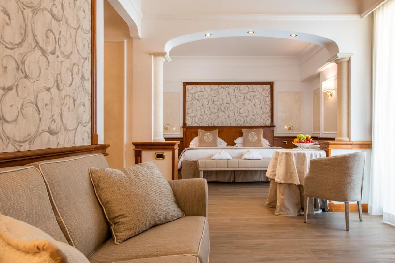 Grand Hotel Terme & Spa モンテグロット・テルメ エクステリア 写真