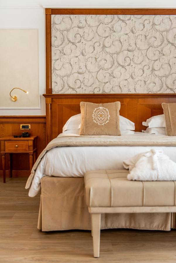 Grand Hotel Terme & Spa モンテグロット・テルメ エクステリア 写真
